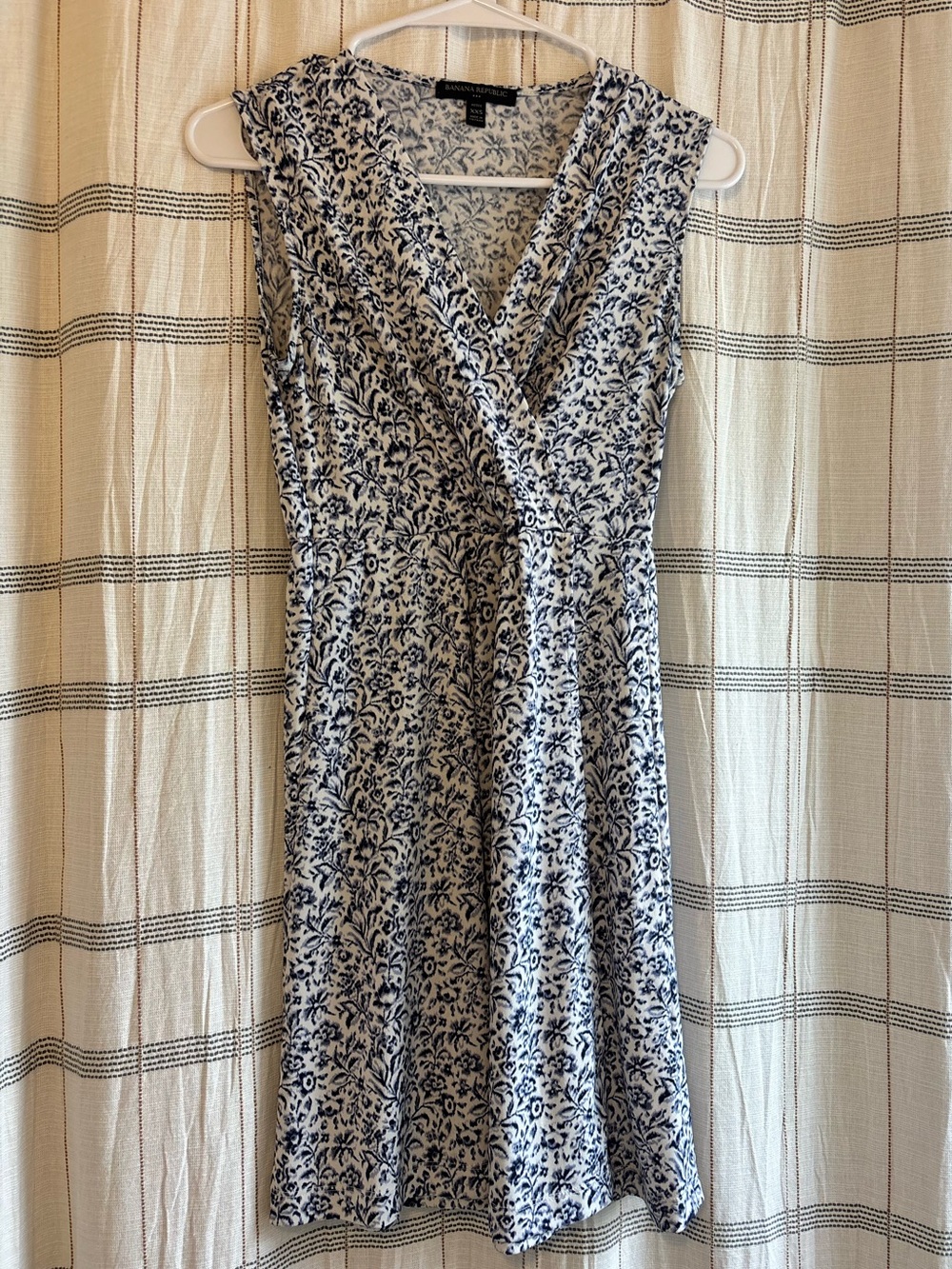Banana Republic White & Navy Floral Wrap Dress